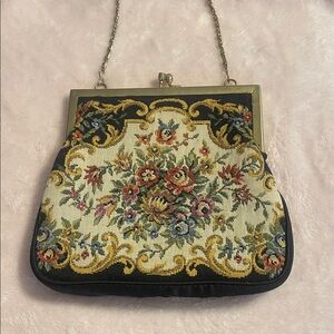 Vintage floral tapestry shoulder bag